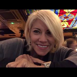 Meet your Posher, Jen